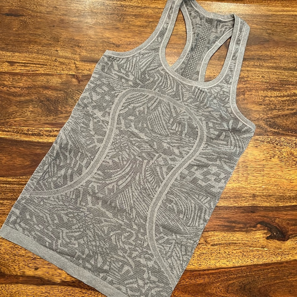 Lulu Workout Tank